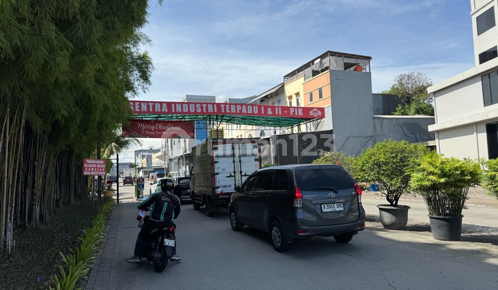 Premium Warehouse PIK Location Hook - Easy Container Access, Close to Airport Toll & Tanjung Priok