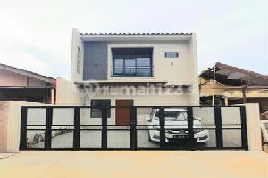 Brand New Minimalis Modern di Area Ciputat Dekat Stasiun KRL