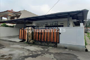 Rumah 1 Lantai Hoek Siap Huni di Rempoa Tangerang Selatan