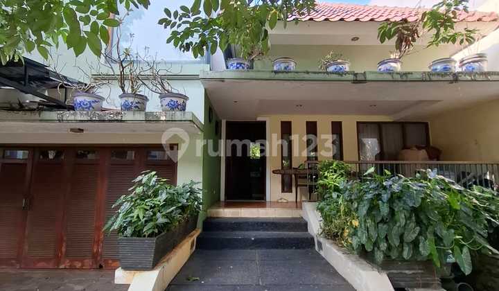 Rumah Luas Ada Backyard Hadap Timur Dalam Cluster Di Sektor 9 Rumah Luas Ada Backyard Hadap Timur Dalam Cluster Di Sektor 9