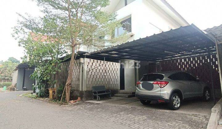 Rumah 2 Lantai Semi Furnished Dalam Cluster Di Bintaro Sektor 9 1