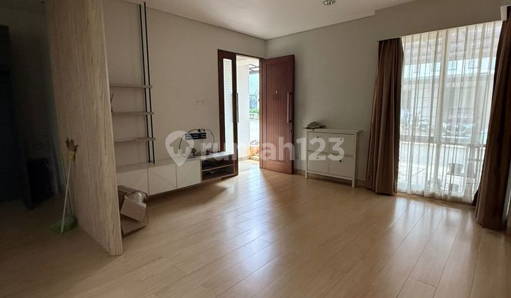 Rumah Semi Furnished Dalam Cluster One Gate Di Pondok Ranji 2