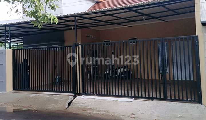 Rumah Minimalis Hadap Timur Di Perumahan Ciputat Dekat Sudimara