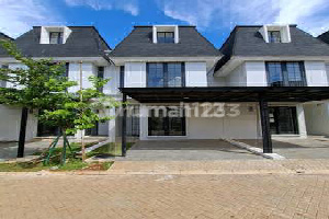 Modern Classic House Baru Dibangun di Bintaro Dekat Stasiun KRL