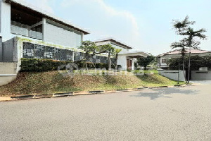 Rumah Baru Tropical Modern Desain Ada Kolam Renang di Pd. Indah