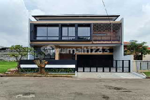 Rumah Mewah Desain Tropis Ada Kolam Renang di Sektor 9 Bintaro