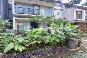 Turun Harga Rumah Minimalis Dalam Cluster One Gate di Sektor 9