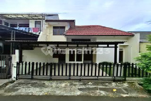 Rumah Hadap Timur Siap Huni di Bintaro Sektor 2 Dekat Stasiun KRL
