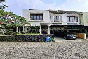 Rumah Hoek Minimalis Modern Di Area Veteran Bintaro Jaksel 1