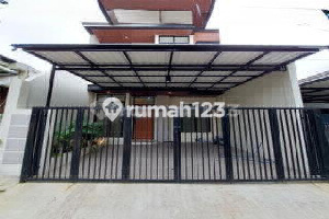 Rumah Minimalis Modern Siap Huni Dalam Cluster di Bsd Dekat Tol