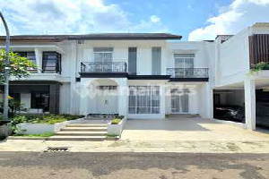 Turun Harga Rumah 4 Kamar Siap Huni di Emerald Bintaro Sektor 9