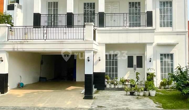 Rumah American Style 4 Lt Semi Furnished Siap Huni Di Sektor 7