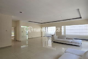 Turun Harga Rumah Cantik Siap Huni 4 Kamar Tidur di Sektor 7 2