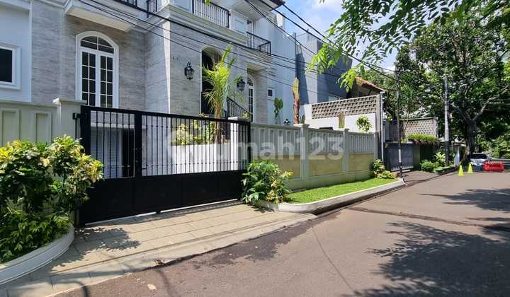 Brand New House Modern Classic With Private Pool in Keb. Baru 2