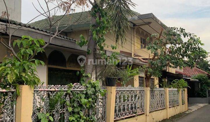 Rumah 2 Lantai Lokasi Strategis Dalam Kompleks Di Ps. Minggu 1