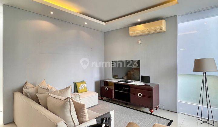 Rumah Dalam Cluster Desain Modern Minimalis Furnished Siap Huni di Kemang 1