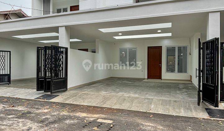 Jual Murah Rumah Baru Townhouse di Pasar Minggu Lokasi Strategis Dekat Stasiun Krl 1