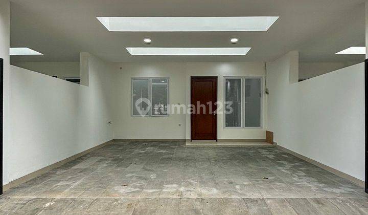 Jual Murah Rumah Baru Townhouse di Pasar Minggu Lokasi Strategis Dekat Stasiun Krl 2