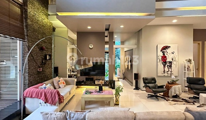 Rumah Desain Modern Tropical Terawat & Siap Huni di Cilandak Lokasi Strategis Dekat Tol & Citos 2