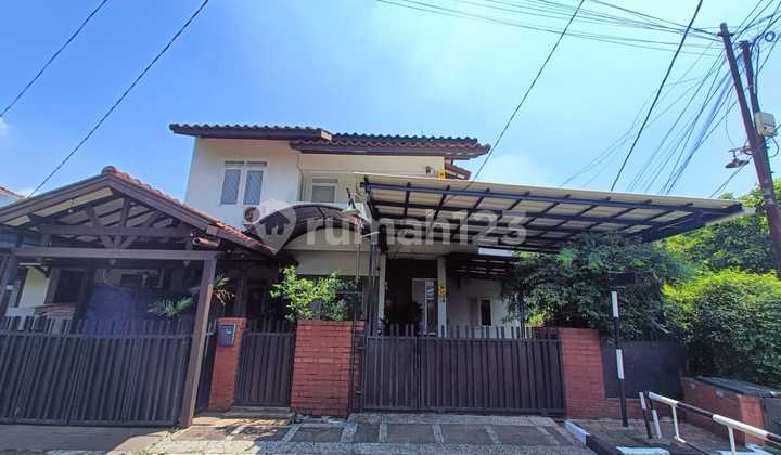 Quick Sale: Well-Maintained House, Corner Position, Flood-Free, Move-In Ready, Semi-Furnished, Strategic Location 5 Minutes to Limo Cinere Toll Gate 2
