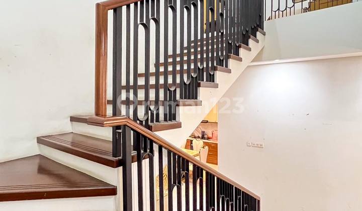Rumah Terawat Desain Modern Full Furnished Siap Huni di Kawasan Strategis Cempaka Putih 2