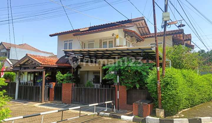 Dijual Cepat Rumah Kondisi Sangat Terawat Posisi Hoek Bebas Banjir Siap Huni Semi Furnished Lokasi Strategis 5 Menit ke Pintu Tol Limo Cinere Dijual Cepat Rumah Kondisi Sangat Terawat Posisi Hoek Bebas Banjir Siap Huni Semi Furnished Lokasi Strategis 5 Menit ke Pintu Tol Limo Cinere