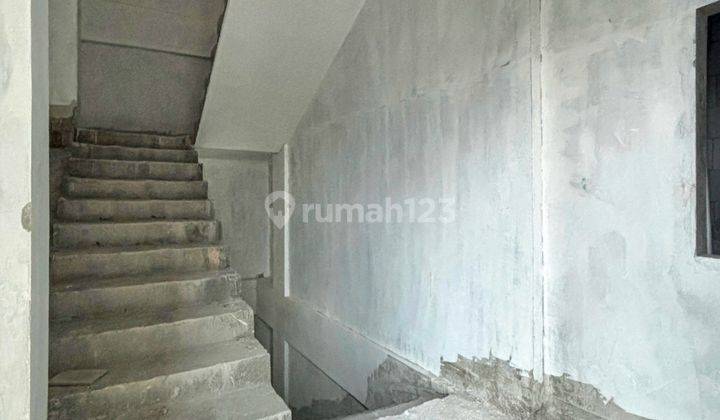 Gedung baru 7 lantai plus basement lokasi strategis dekat tol di Mampang  2