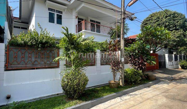 For Sale Rumah Lama Terawat siap huni haga miring di Cinere  1