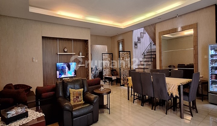 Well-Maintained Modern Minimalist Ready-to-Occupy House in Pondok Indah 2