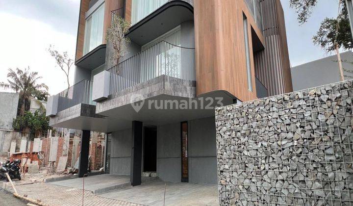 Runah Baru Townhouse Kemang Utara Raya 3 Lantai Limited Offering 1