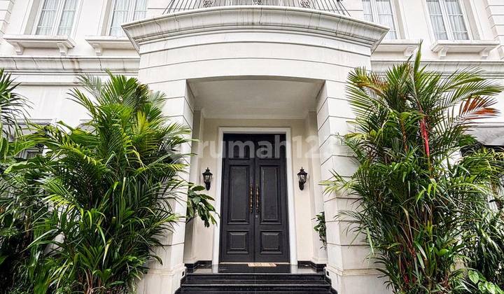 Rumah American Classic Fully Furnish Siap Huni di Lebak Bulus