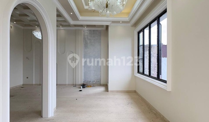 Rumah Baru Mewah Design American Classic di Pejaten Barat 2