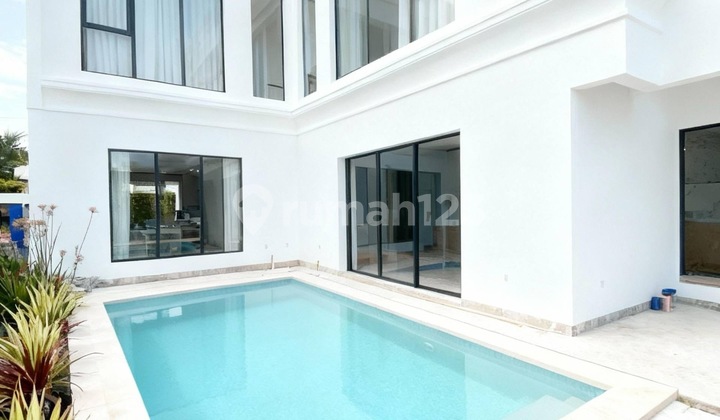 Rumah Baru Lokasi Tenang dan Strategis di Tebet Rumah Baru Lokasi Tenang dan Strategis di Tebet