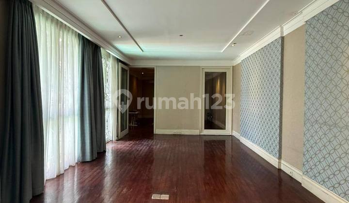 Luxury House for Sale in a Strategic Area, Ready to Occupy in Pondok Pinang 2
