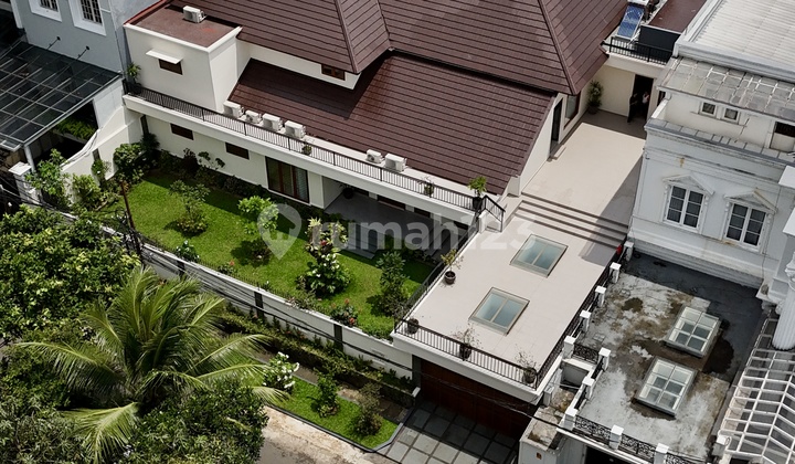 Rumah Fully Renovated Dalam Komplek Elite Lebak Bulus Rumah Fully Renovated Dalam Komplek Elite Lebak Bulus