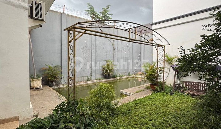 Luxury House Best Deal in Complex For Sale in Cipete 2