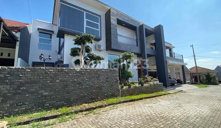 Semi Furnished Rumah mewah hook mijen dekat BSB City 1