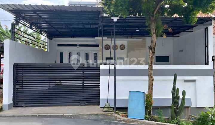 Rumah Bagus LT 211M2 Candi Penataran Semarang Barat 1