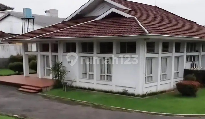 Commercial House by Setiabudi Banyumanik Main Road 2