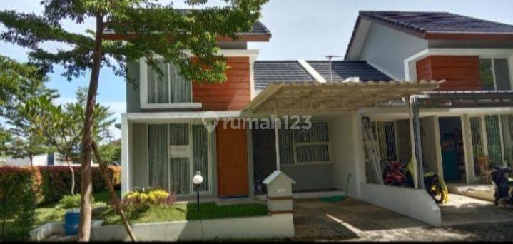 Rumah hook luas 209m2 graha taman bunga bsb 1