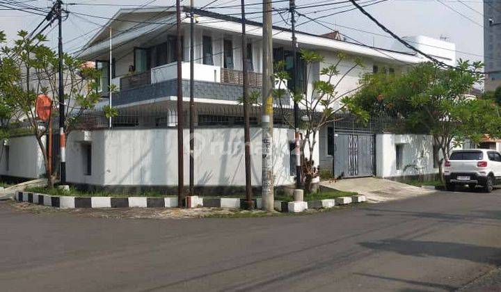 Rumah Mewah Tengah Kota Jl Seteran Dekat Simpang 5 2