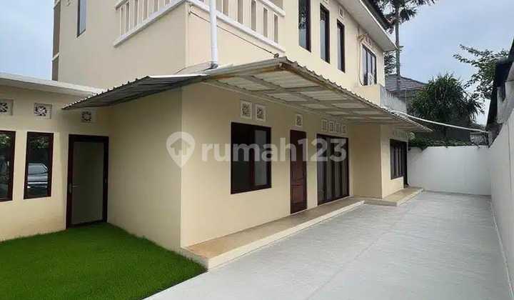 Rumah mewah 2 lantai beranda bali BSB city 2