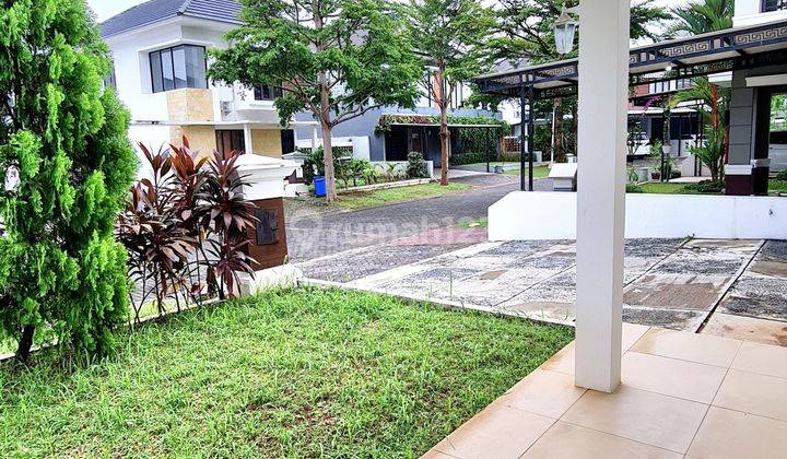 garasi/carport bonus furnished rumah mewah graha