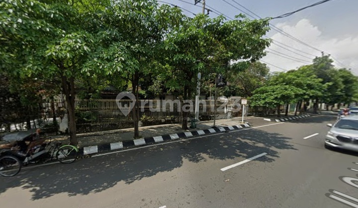 Rumah Kuno Penuh Kenangan Tengah Kota Jl Gajahmada 2