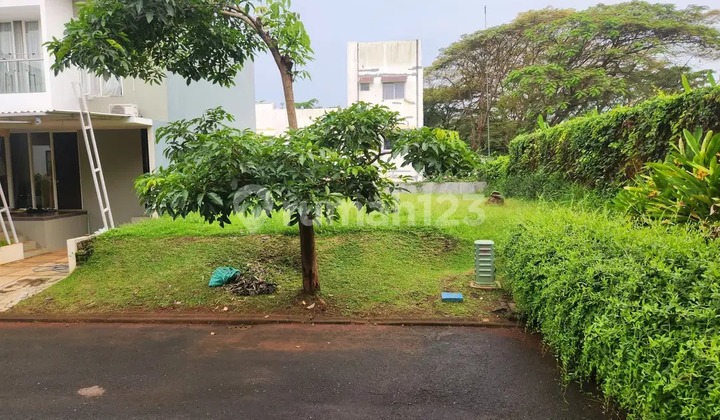 Kavling Hook Ivy park Citraland BSB cluster depan danau 1