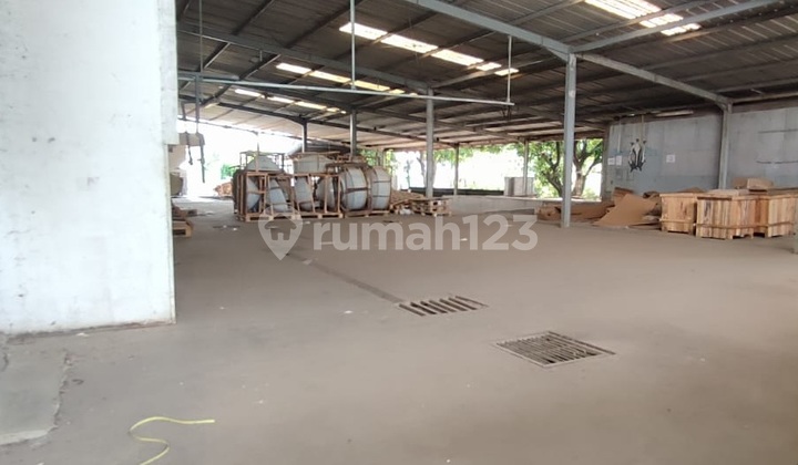 Gudang siap pakai di kawasan industri Tambak AJI  1