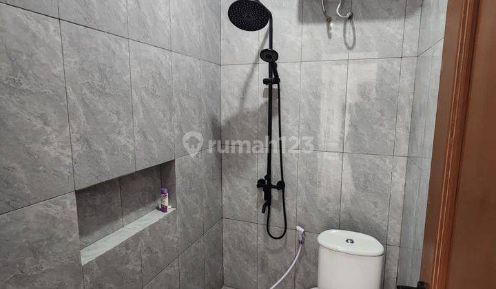 kamar mandi rumah minimalis graha taman bunga