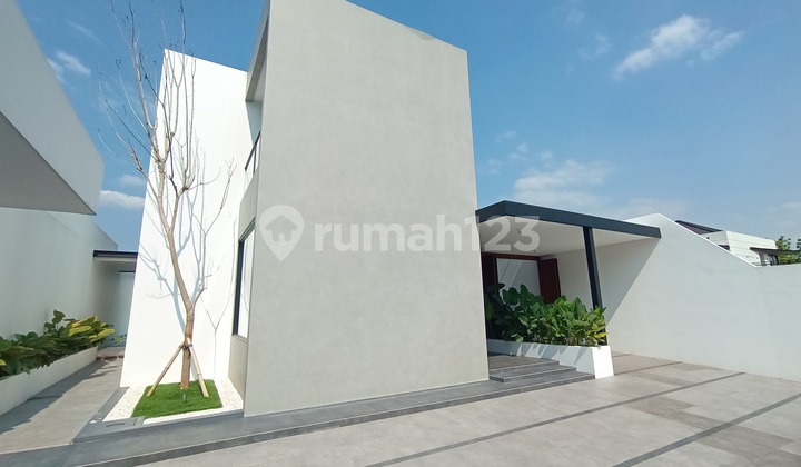 Include furnished + swimming pool at the luxury house PURI ARGA GOLF 2