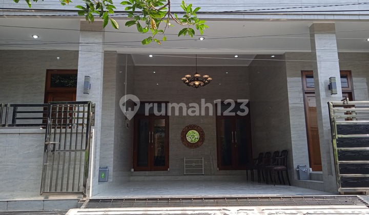 Luxury house in Bukitsari fully furnished near UNDIP Tembalang.