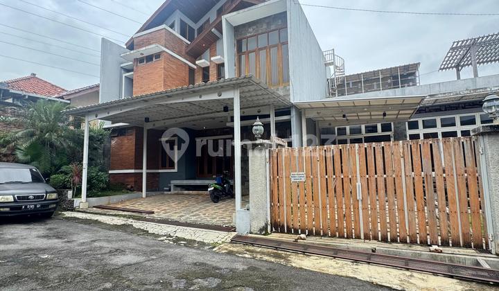 Rumah Estetik Sampangan Tengah Kota Siap Huni 1